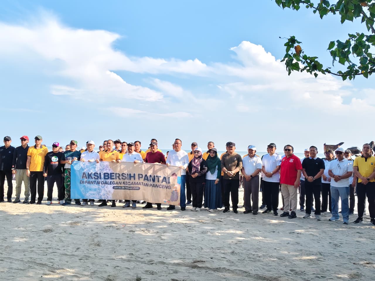 Aksi Bersih Pantai, Wujud Gresik Dukung Indonesia ASRI